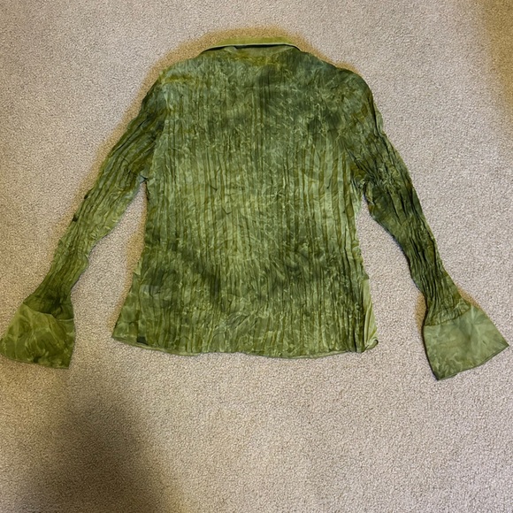 M Ruffle Blouse - Picture 8 of 9